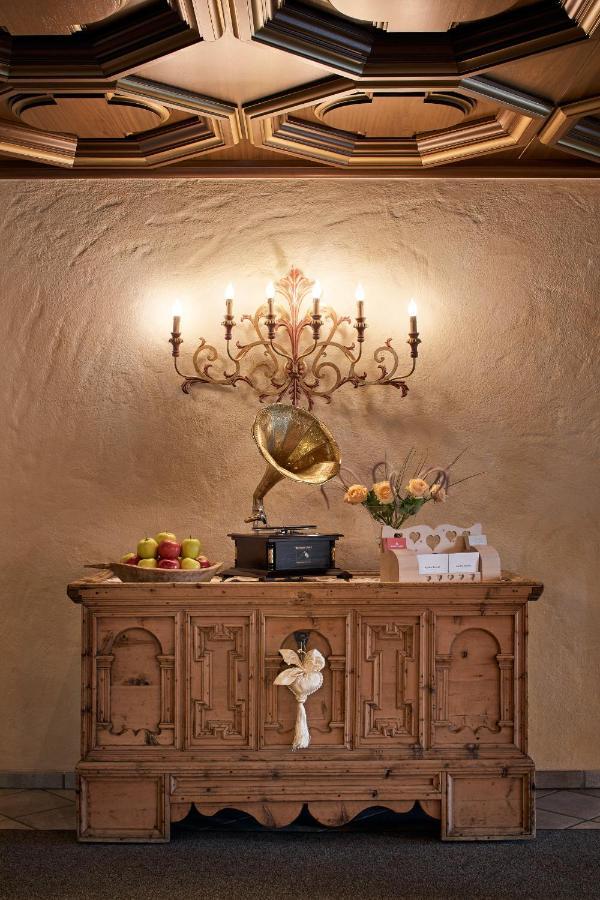 Hotel Table Корвара-ин-Бадия Экстерьер фото