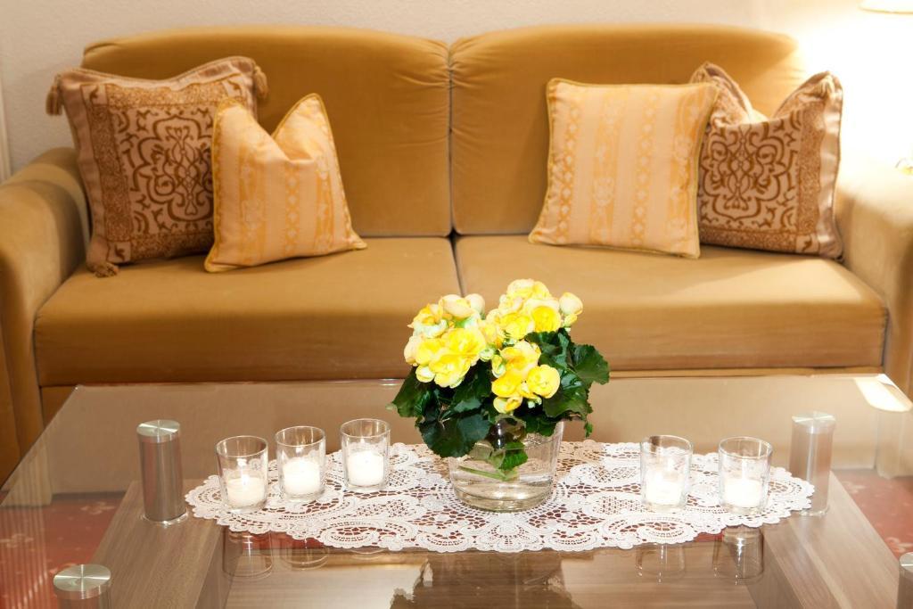 Hotel Table Корвара-ин-Бадия Номер фото
